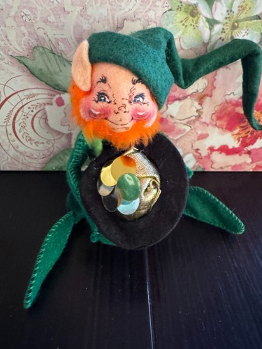 Annalee doll shamrock - 5",